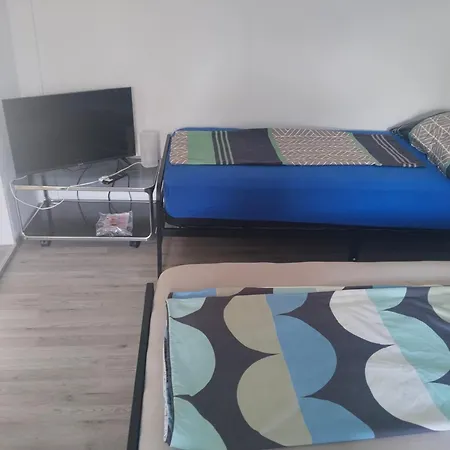 Apartament 3 In *