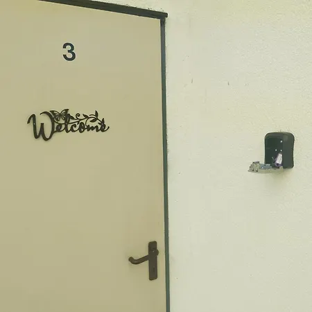3 In Apartament *